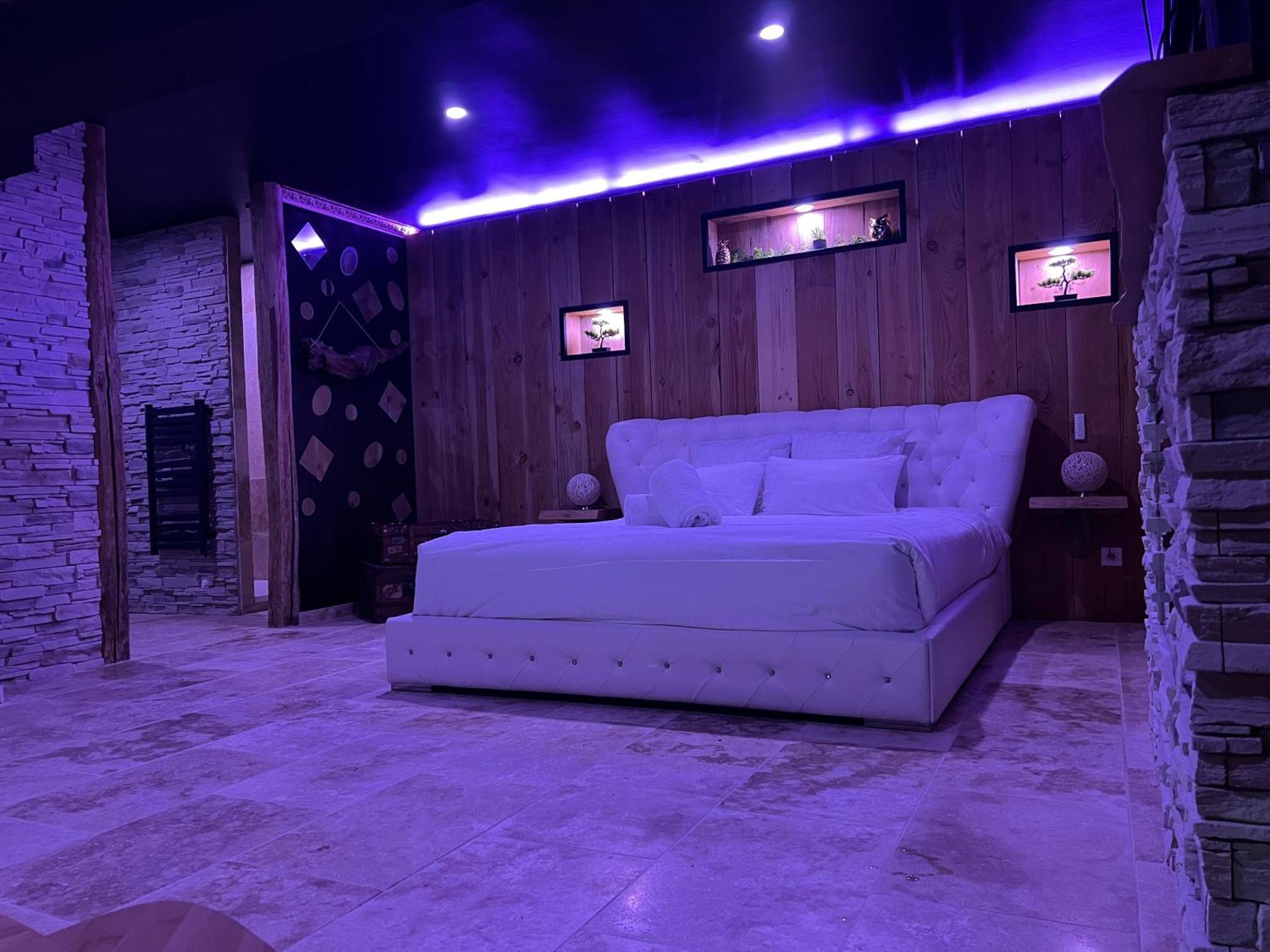Le Lodge des Charmes 5 étoiles Leves Extérieur photo